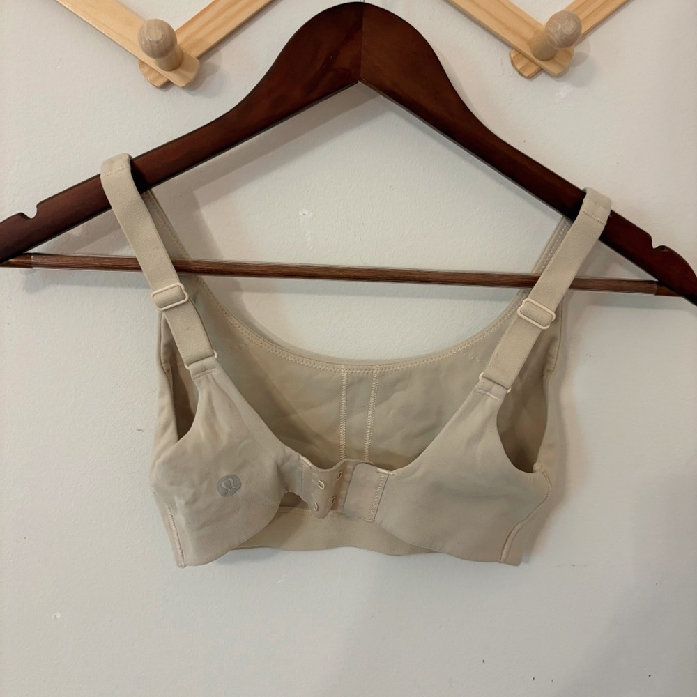 Lululemon In Alignment Straight-Strap Bra *Light Support C/D Cup - Picture 3 of 6